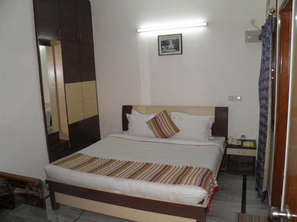 Hotel Corporate Blue