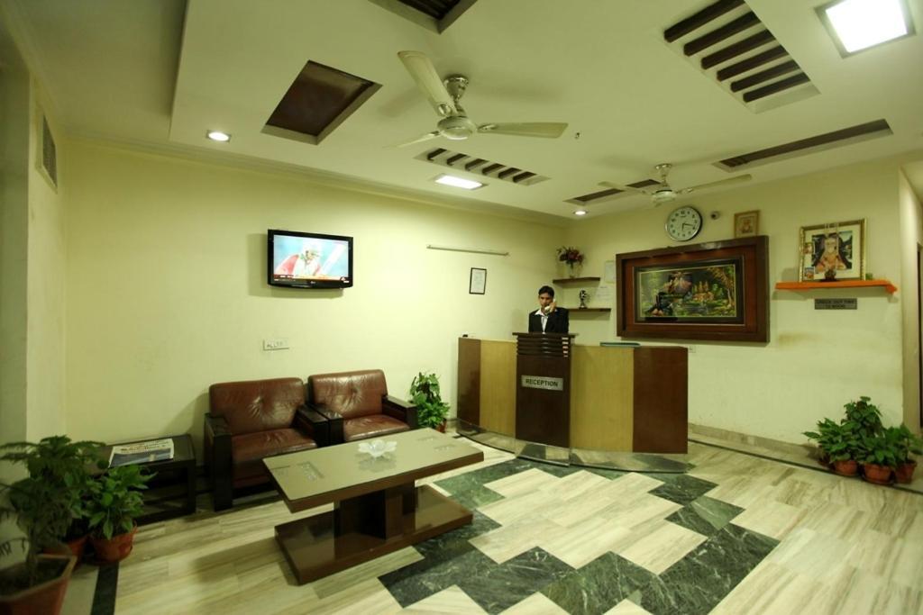 Corporate Blue Hotel New Delhi