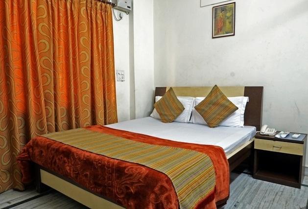 Hotel Corporate Blue New Delhi